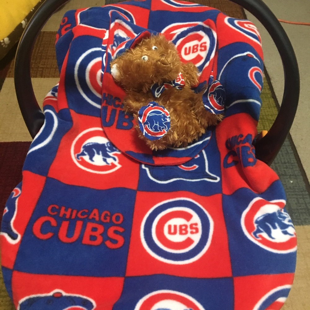 Chicago Cubs Red and Blue Carrier cover